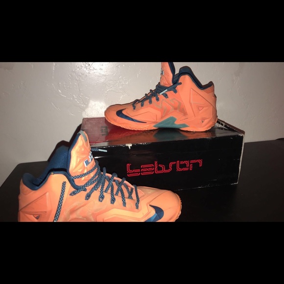 Nike LeBron 11’ Atomic Orange - Picture 3 of 7